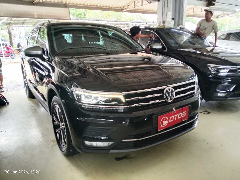 2022 Volkswagen Tiguan 1.4 TSI Allspace - Foto 1 dari 6