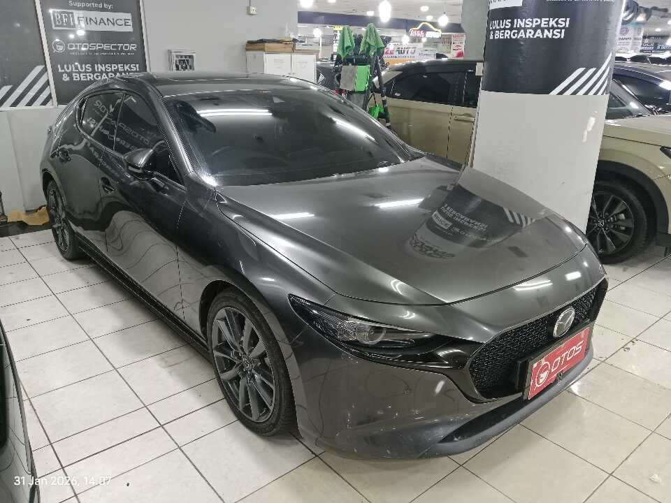 2020 Mazda 3 2.0 - Foto 1 dari 6