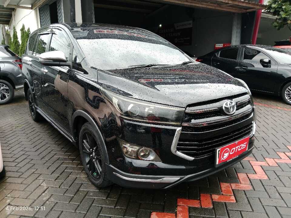 2020 Toyota Kijang Innova 2.4 Venturer