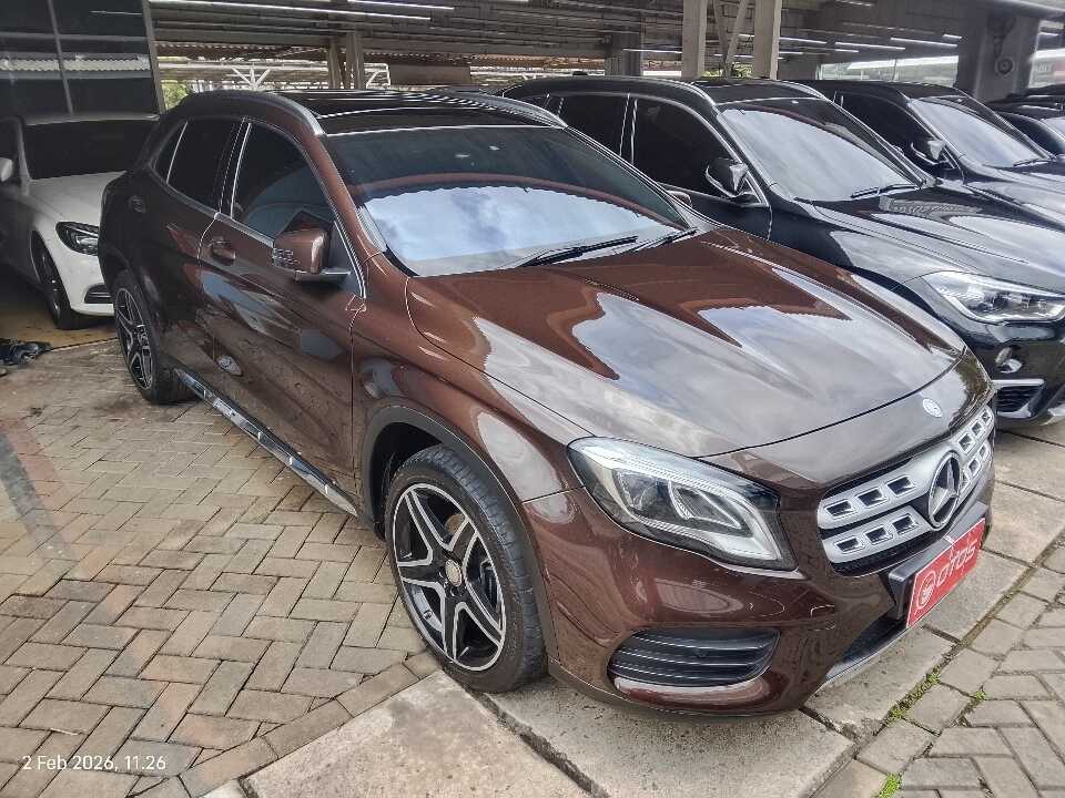 2017 Mercedes-Benz GLA200 1.6 - Foto 1 dari 6