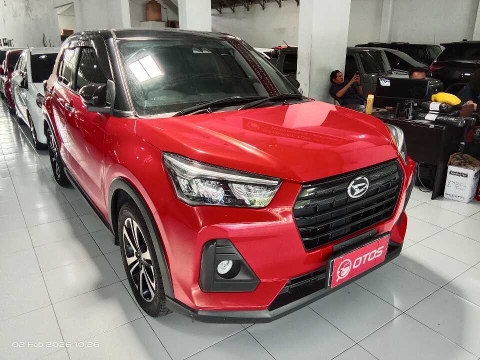 2021 Daihatsu Rocky 1.0 R - Foto 1 dari 6