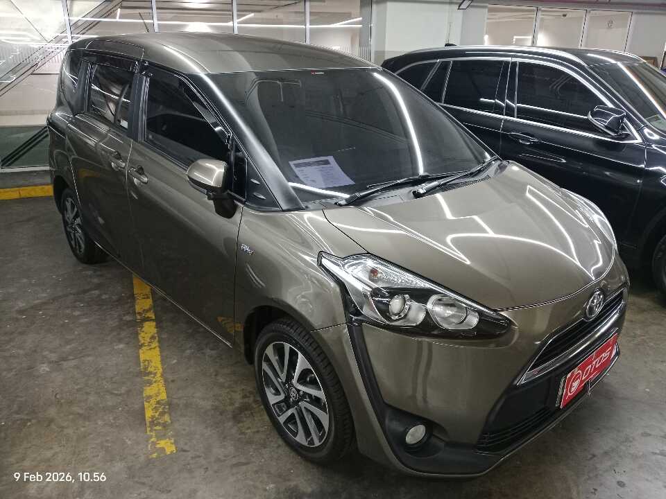 2016 Toyota Sienta 1.5 V - Foto 1 dari 6