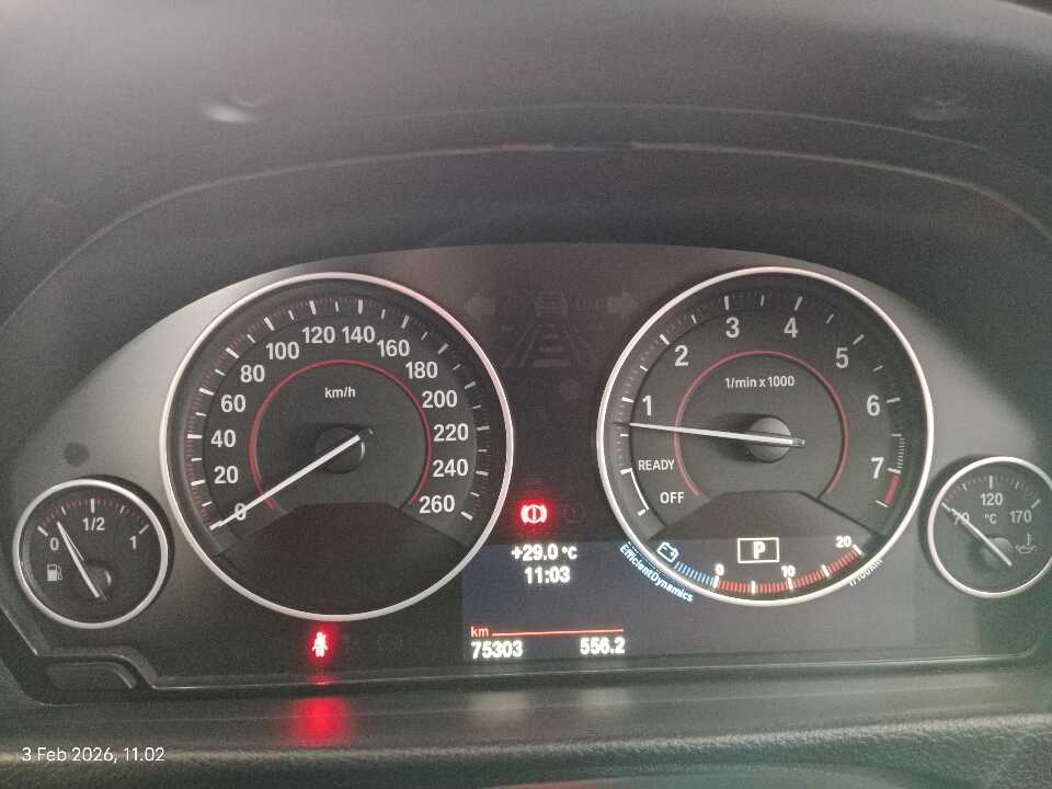 Foto Mobil Bekas Odometer BMW 320i 2.0 N20 tahun 2013