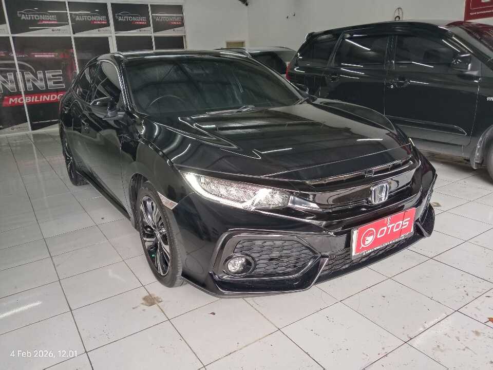 2017 Honda Civic 1.5 Turbo - Foto 1 dari 6