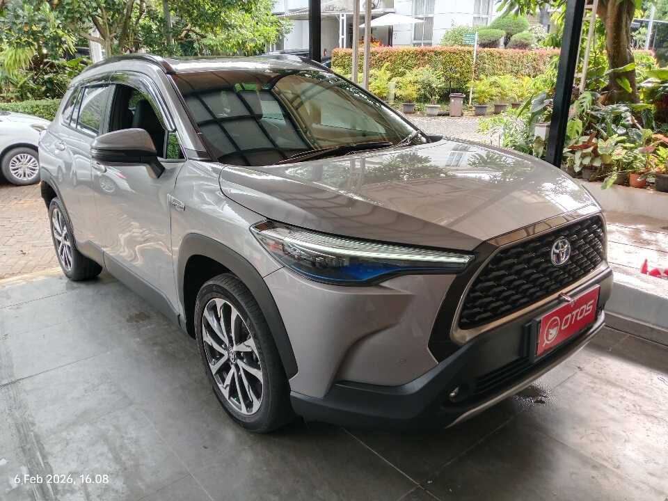 2021 Toyota Corolla Cross 1.8 Hybrid - Foto 1 dari 6