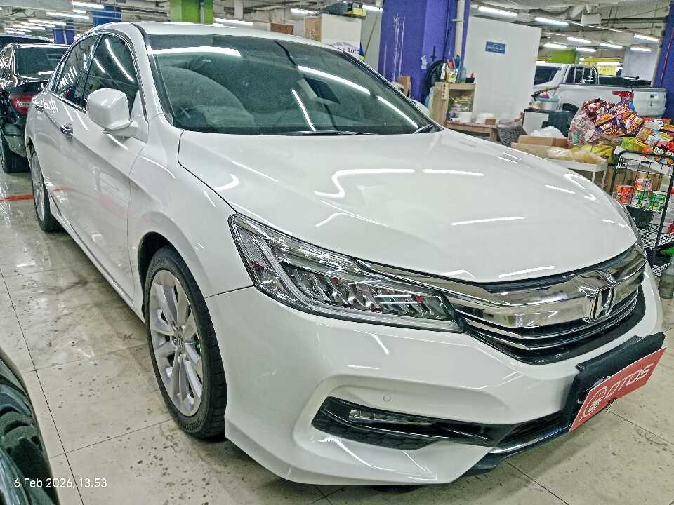 2016 Honda Accord 2.4 VTi-L - Foto 1 dari 6