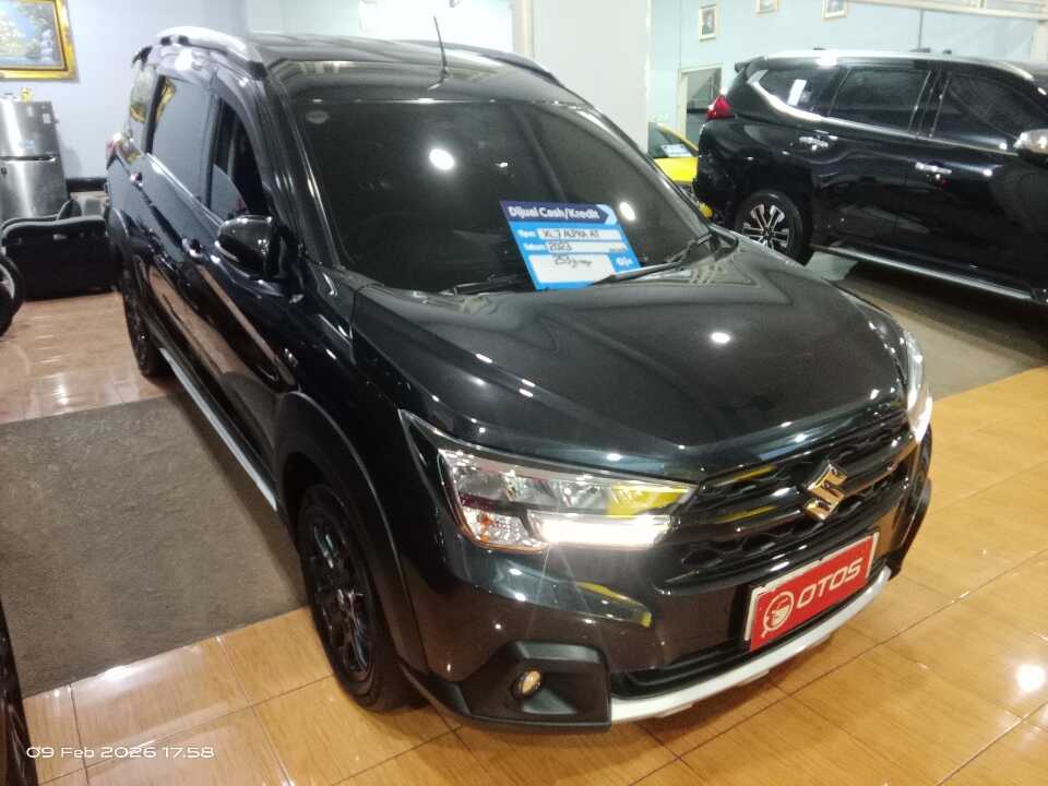 2023 Suzuki XL7 1.5 Alpha - Foto 1 dari 6