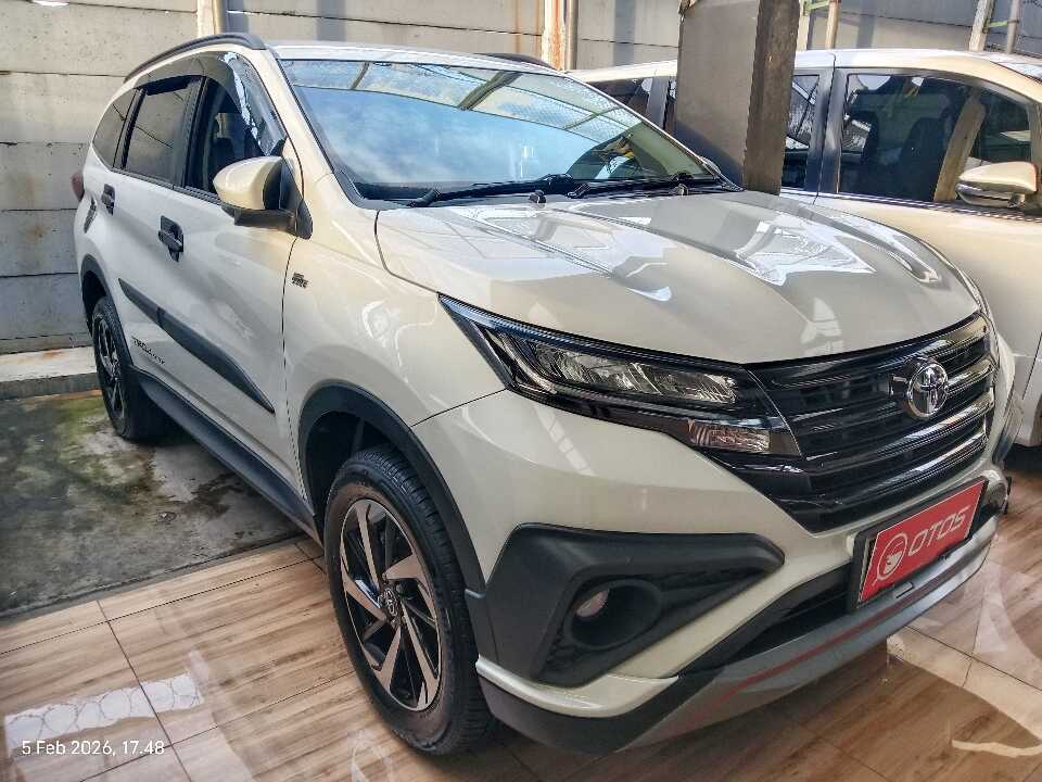 2018 Toyota Rush 1.5 S GR Sport - Foto 1 dari 6