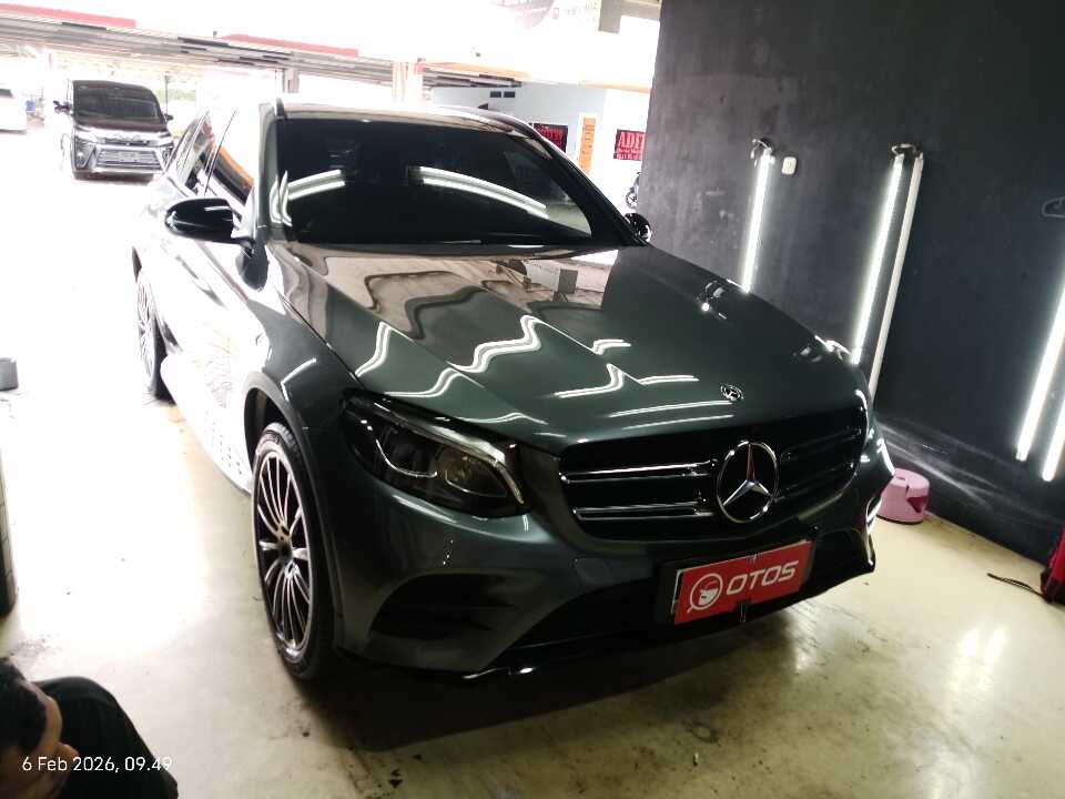 2019 Mercedes-Benz GLC200 2.0 - Foto 1 dari 6