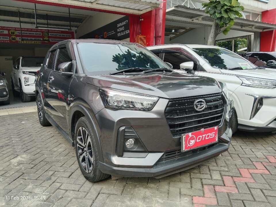2022 Daihatsu Rocky 1.0 R - Foto 1 dari 6