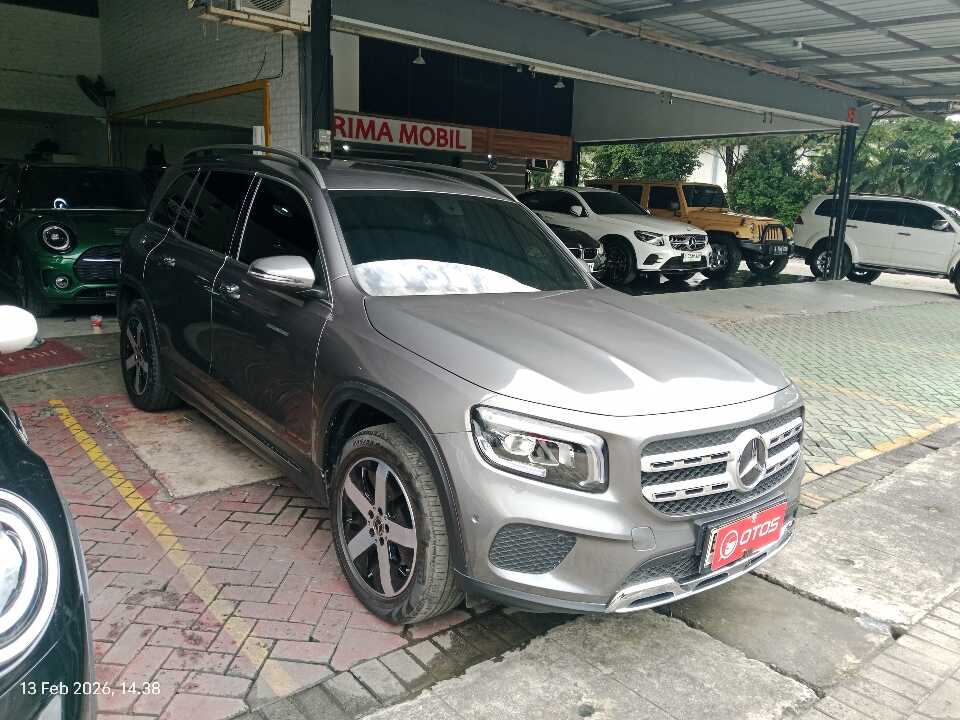 2022 Mercedes-Benz GLB200 1.3 Progressive Line Wagon - Foto 1 dari 6
