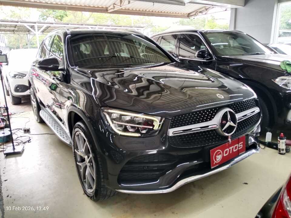2020 Mercedes-Benz GLC200 2.0 AMG Line - Foto 1 dari 6