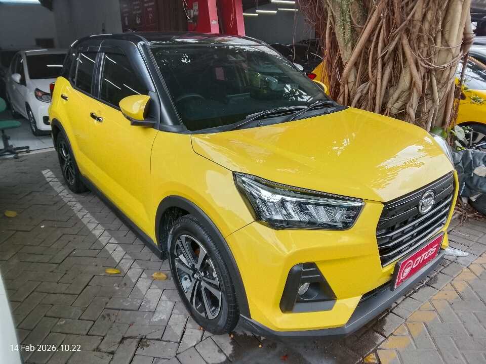 2021 Daihatsu Rocky 1.0 R - Foto 1 dari 6