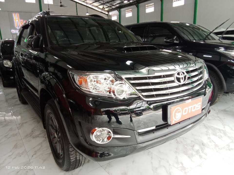 2015 Toyota Fortuner 2.5 G - Foto 1 dari 6