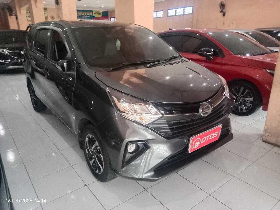 2023 Daihatsu Sigra 1.2 R - Foto 1 dari 6