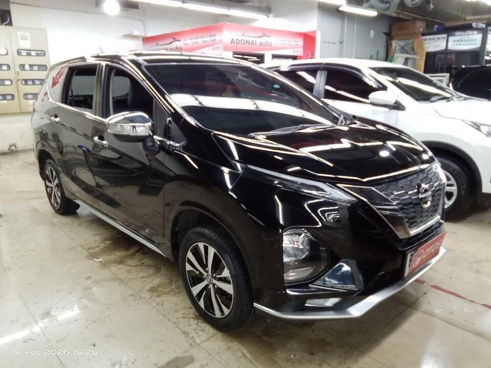 2023 Nissan Livina 1.5 VL - Foto 1 dari 6