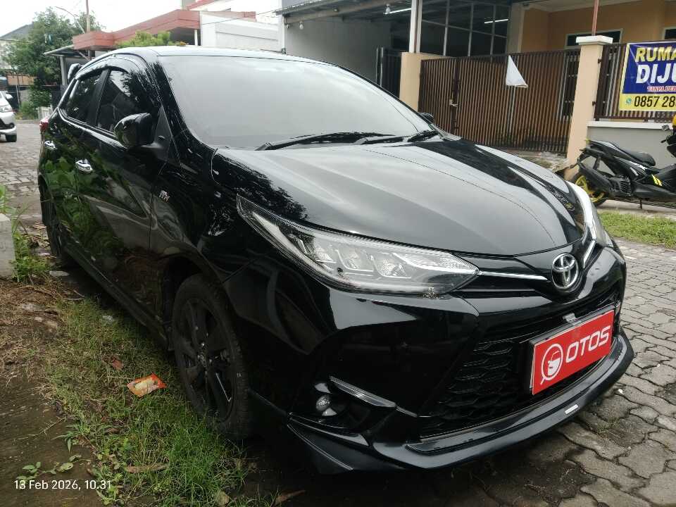 2022 Toyota Yaris 1.5 S - Foto 1 dari 6
