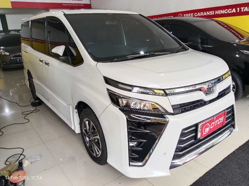 2019 Toyota Voxy 2.0