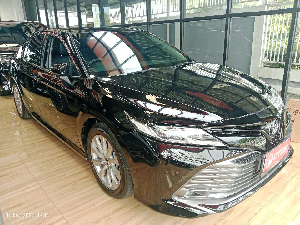 2020 Toyota Camry 2.5 V - Foto 1 dari 6