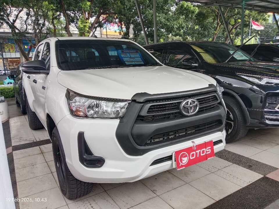 2022 Toyota Hilux 2.4 E Extra Cabin - Foto 1 dari 6