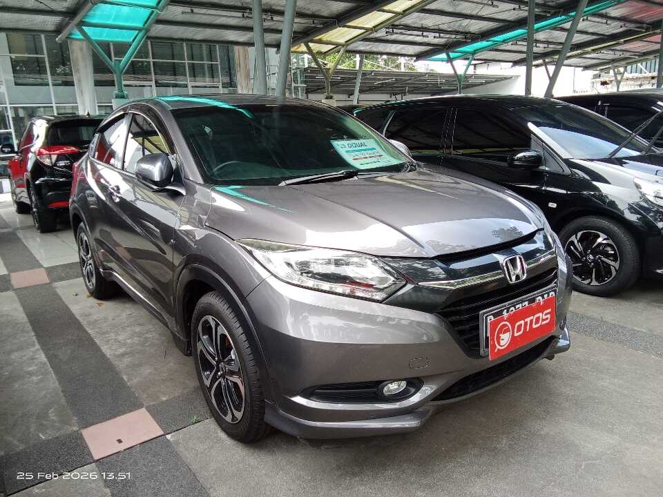 2017 Honda HR-V 1.8 RS - Foto 1 dari 6