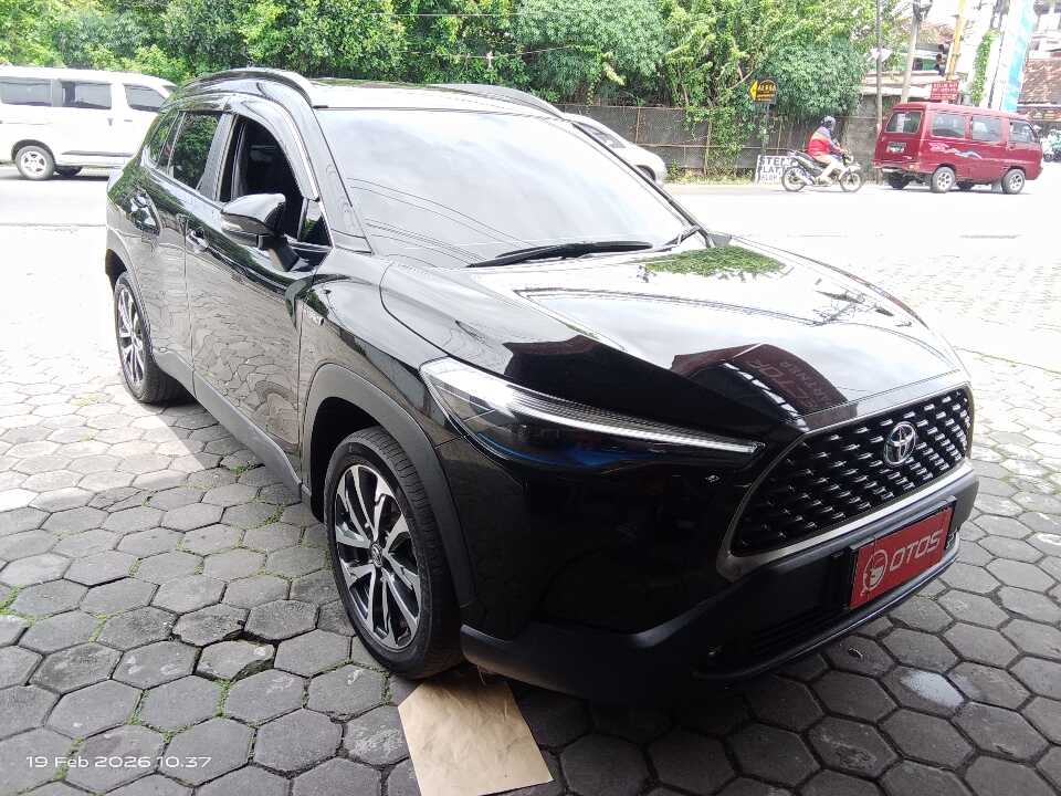 2021 Toyota Corolla Cross 1.8 Hybrid - Foto 1 dari 6