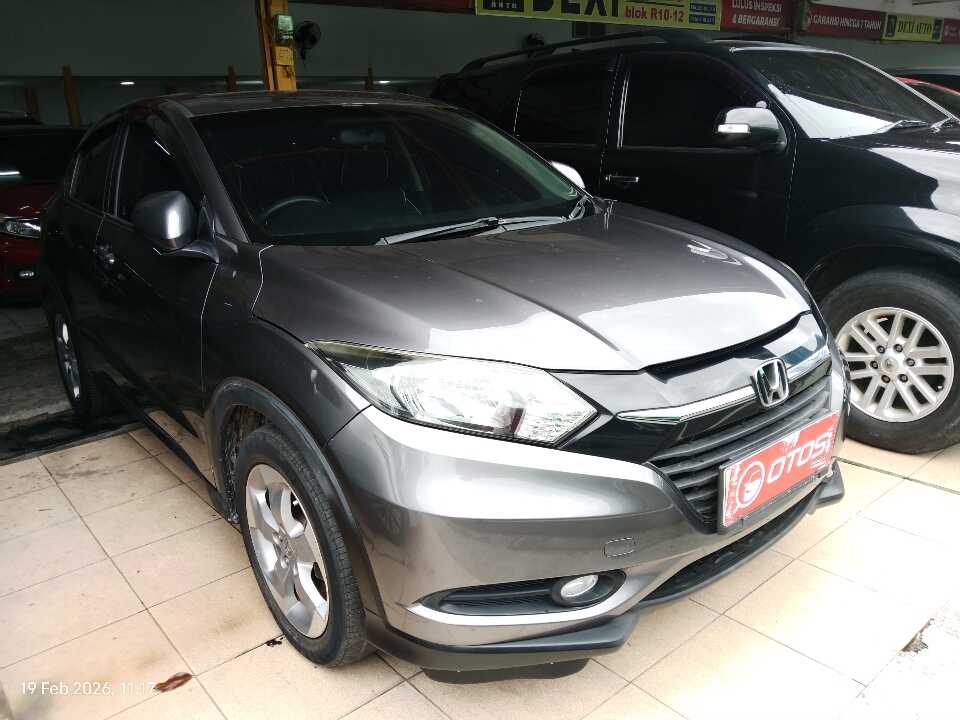 2017 Honda HR-V 1.5 E - Foto 1 dari 6