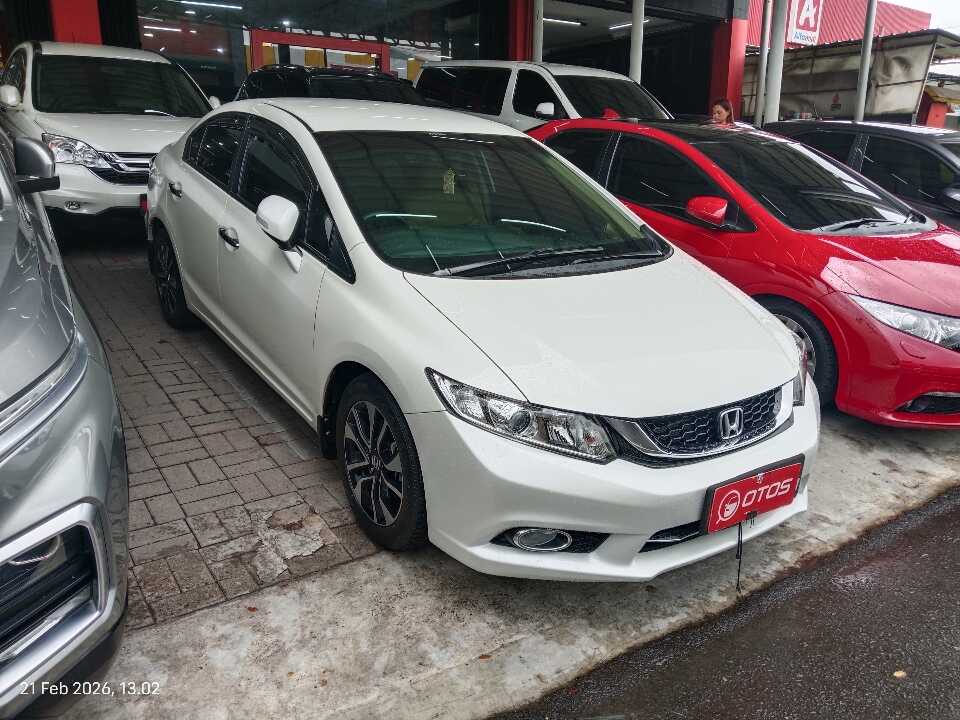 2015 Honda Civic 1.8 FB - Foto 1 dari 6