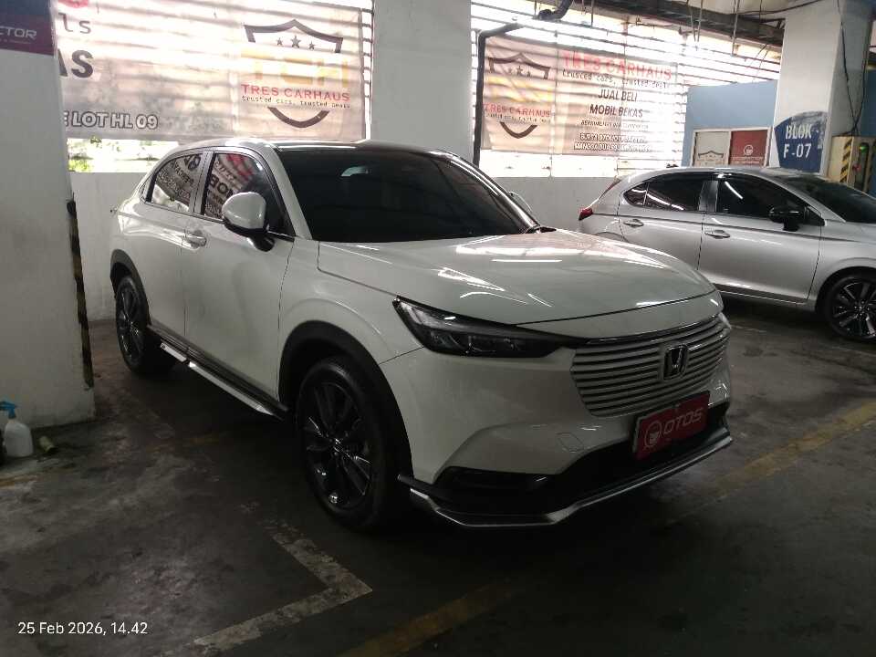 2025 Honda HR-V 1.5 SE - Foto 1 dari 6