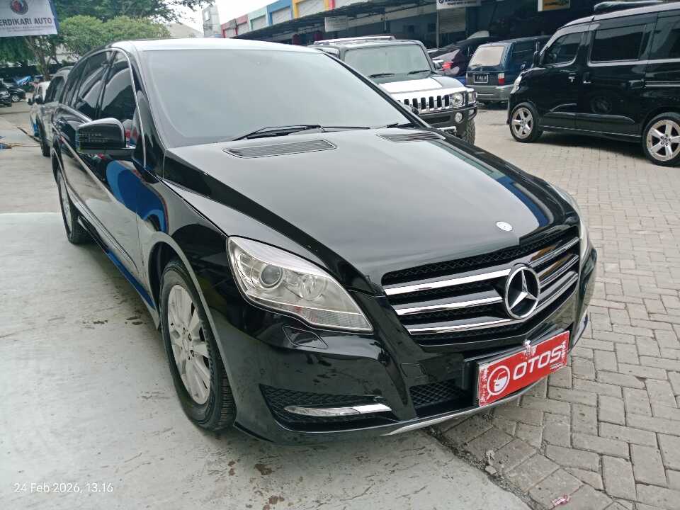 2011 Mercedes-Benz R300 3.0 - Foto 1 dari 6