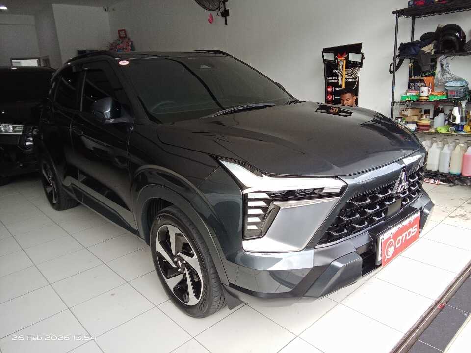2025 Mitsubishi XForce 1.5 Ultimate - Foto 1 dari 6