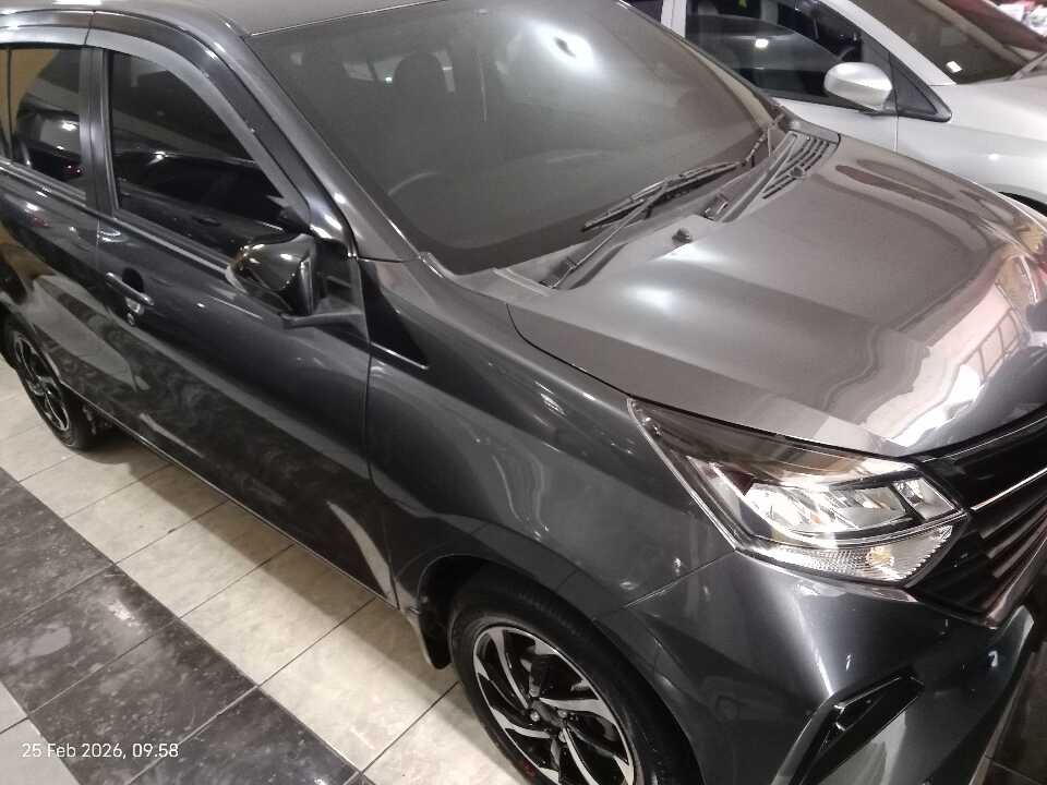 2023 Daihatsu Sigra 1.2 R - Foto 1 dari 6