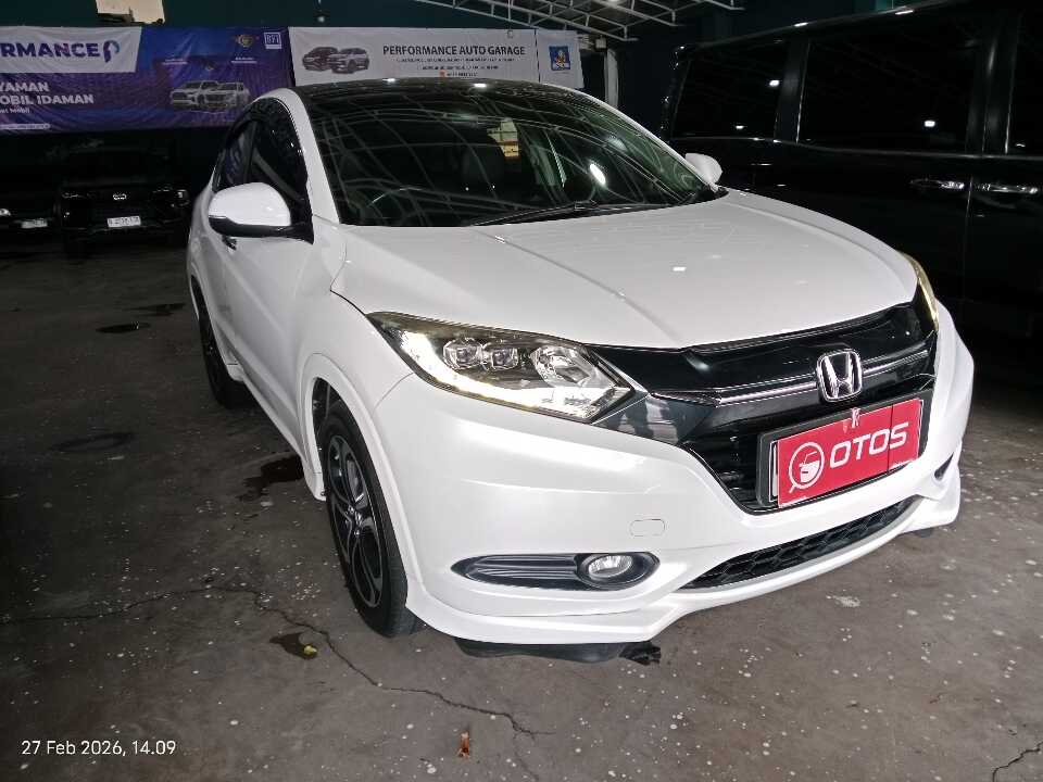 2017 Honda HR-V 1.8 RS - Foto 1 dari 6