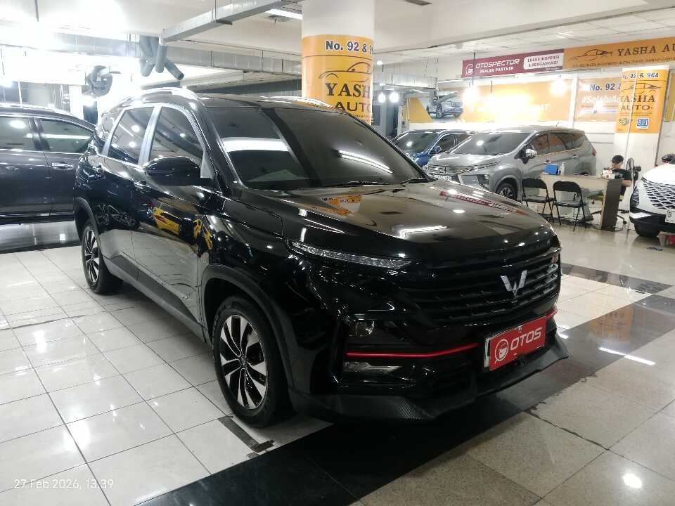 2023 Wuling Almaz 1.5 L T Lux - Foto 1 dari 6