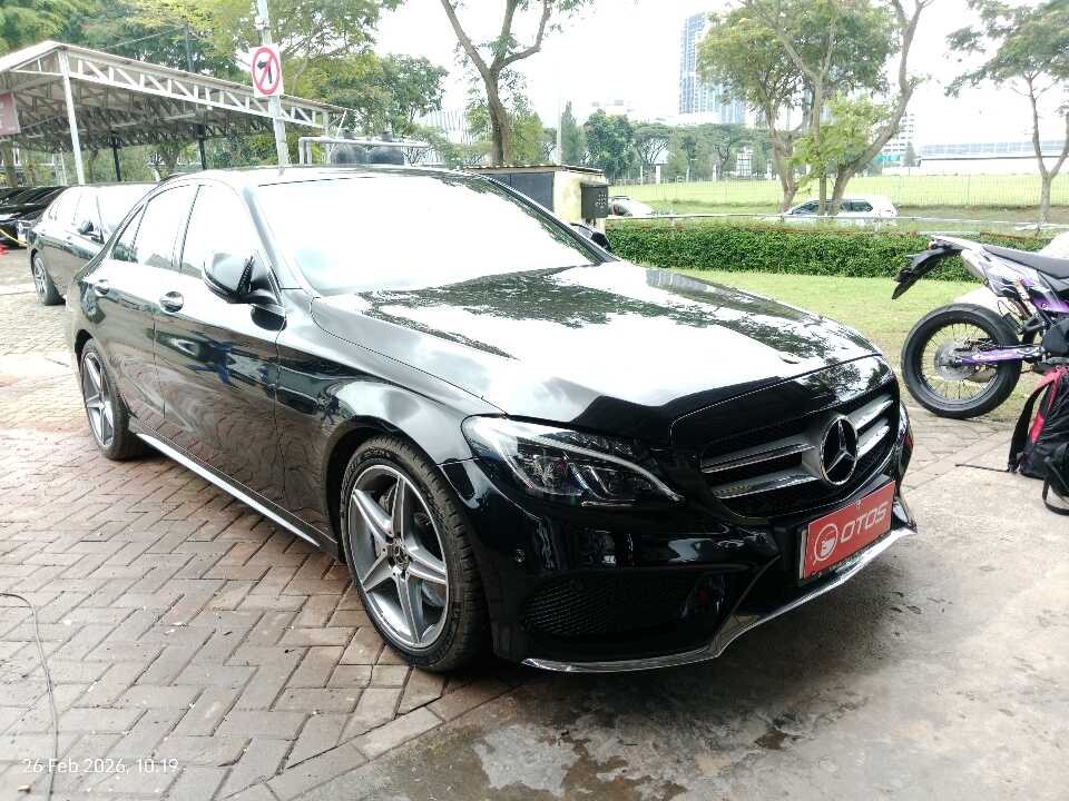 2018 Mercedes-Benz C300 2.0 - Foto 1 dari 6