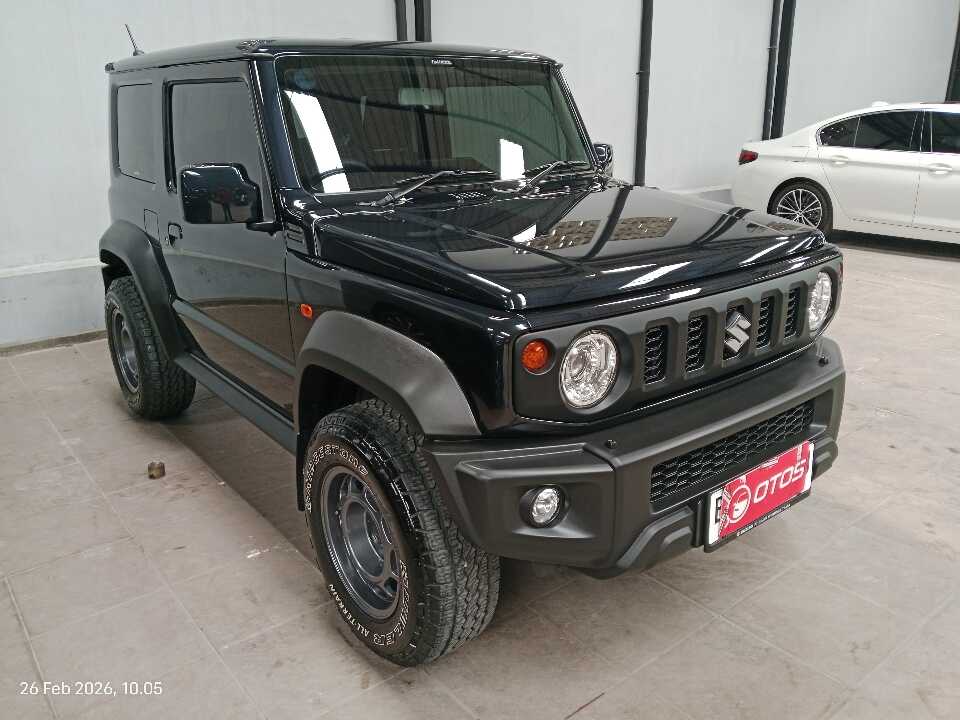 2025 Suzuki Jimny 1.5 4x4 - Foto 1 dari 6