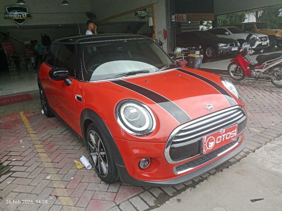 2020 MINI Cooper 1.5 - Foto 1 dari 6