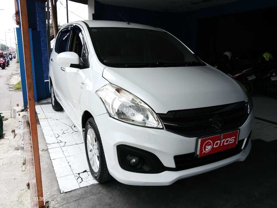 2017 Suzuki Ertiga 1.4 GL - Foto 1 dari 6
