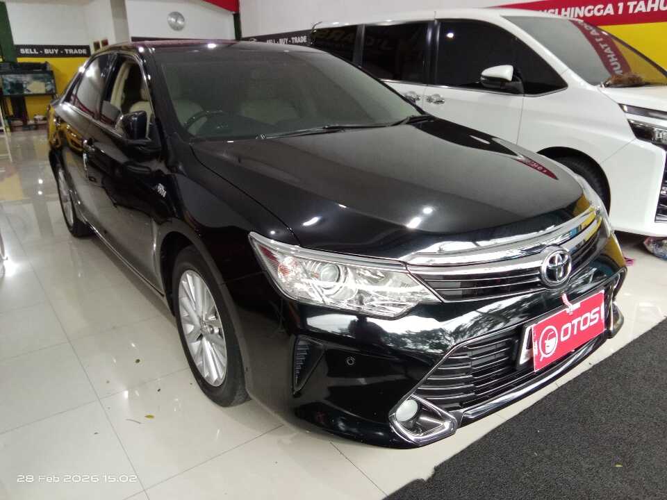 2017 Toyota Camry 2.5 V - Foto 1 dari 6