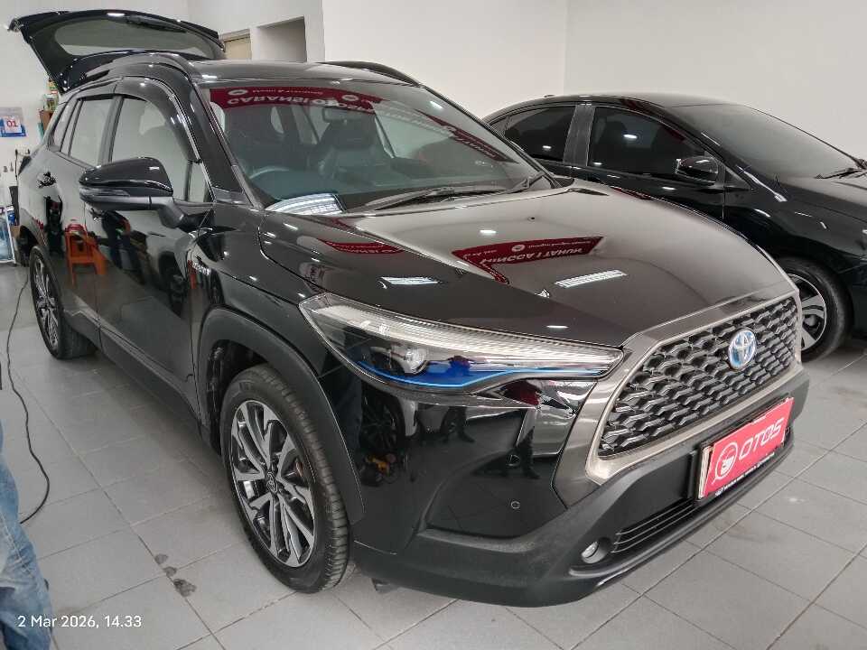 2022 Toyota Corolla Cross 1.8 Hybrid - Foto 1 dari 6