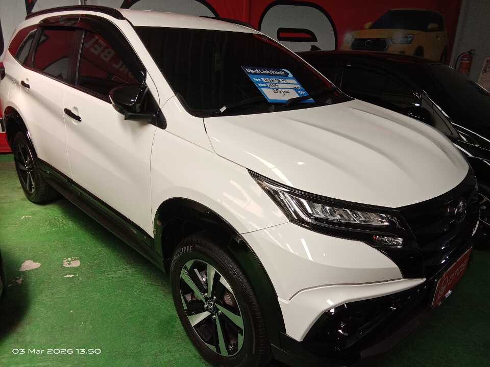 2025 Toyota Rush 1.5 S GR Sport - Foto 1 dari 6