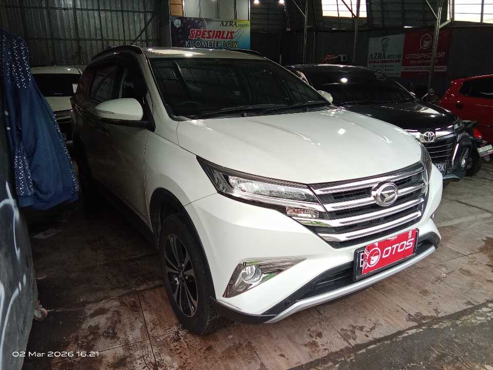 2021 Daihatsu Terios 1.5 R - Foto 1 dari 9