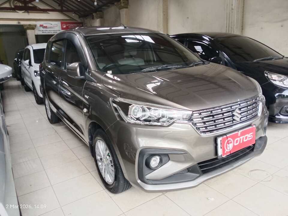 2020 Suzuki Ertiga 1.5 GL - Foto 1 dari 6