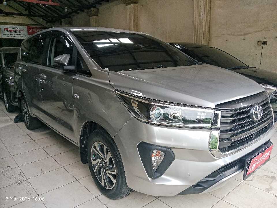 2021 Toyota Kijang Innova 2.0 V - Foto 1 dari 6