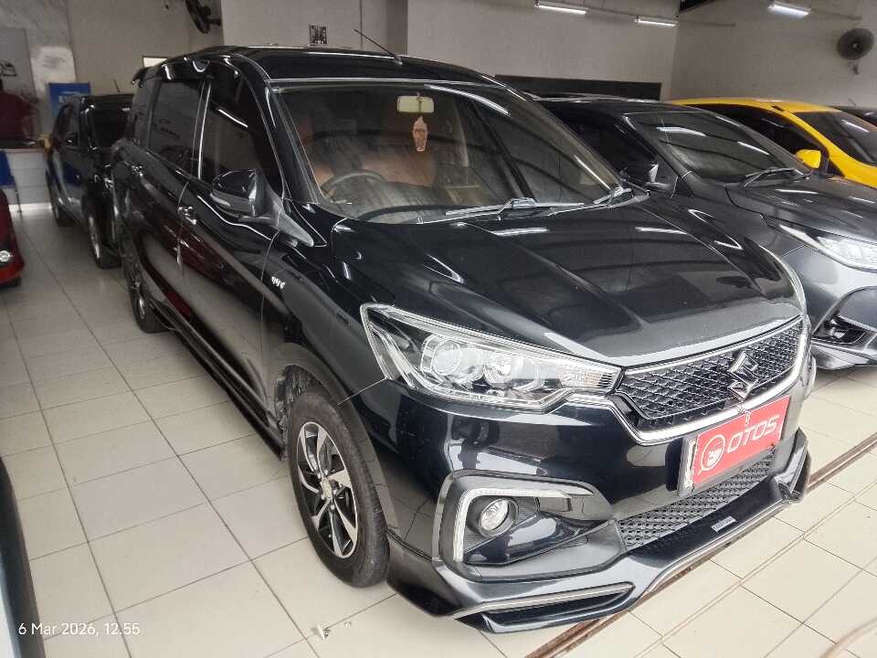 2021 Suzuki Ertiga 1.5 Sport - Foto 1 dari 6