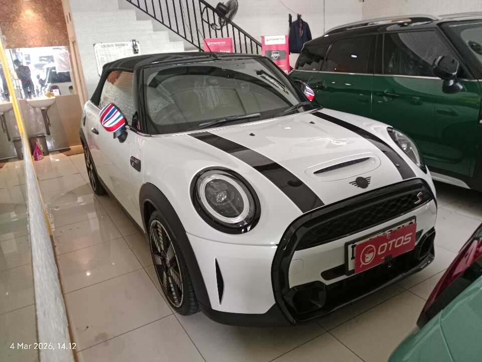 2023 MINI Cooper 2.0 S - Foto 1 dari 6
