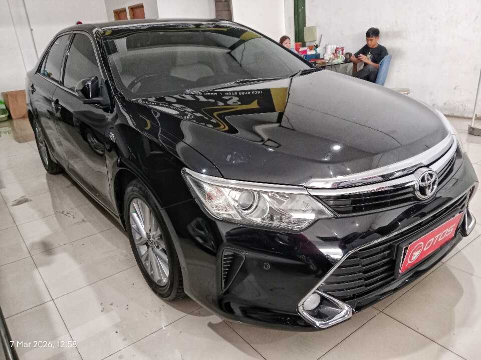 2016 Toyota Camry 2.5 V - Foto 1 dari 6