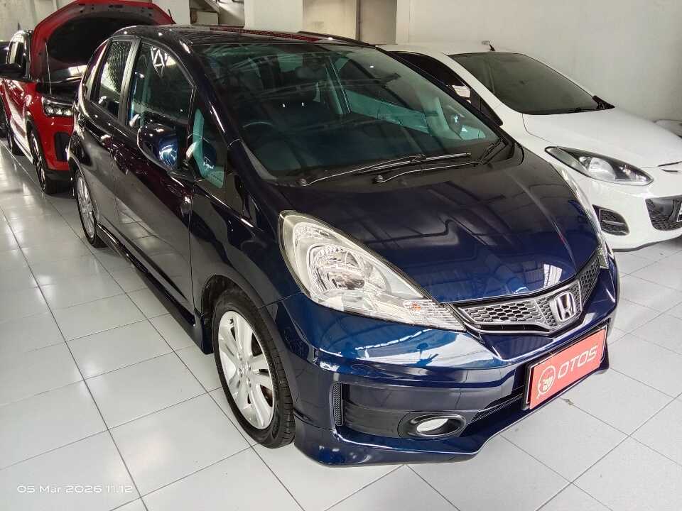 2012 Honda Jazz 1.5 E - Foto 1 dari 6