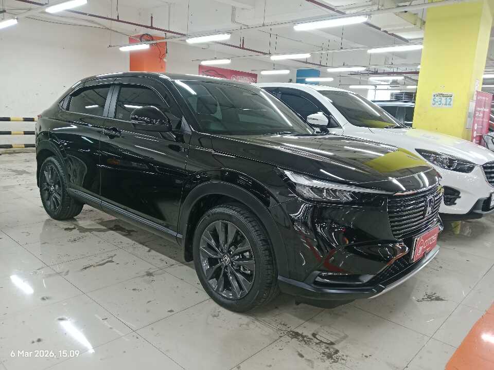 2025 Honda HR-V 1.5 SE - Foto 1 dari 6