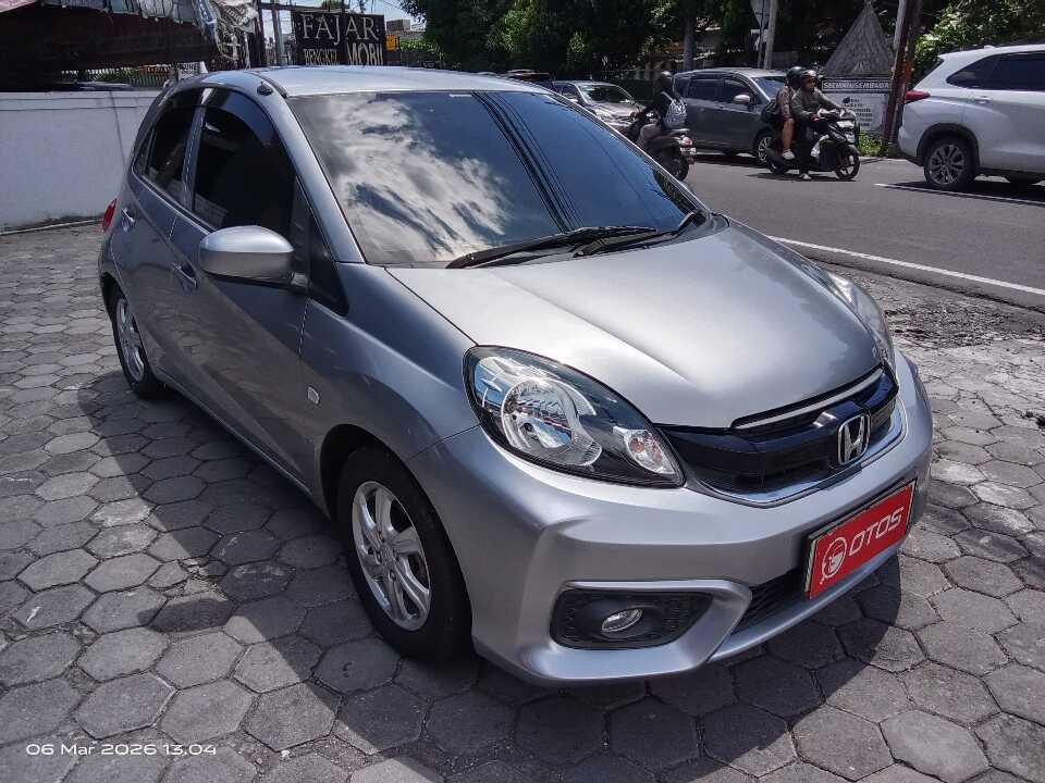 2018 Honda Brio 1.2 Satya E - Foto 1 dari 6